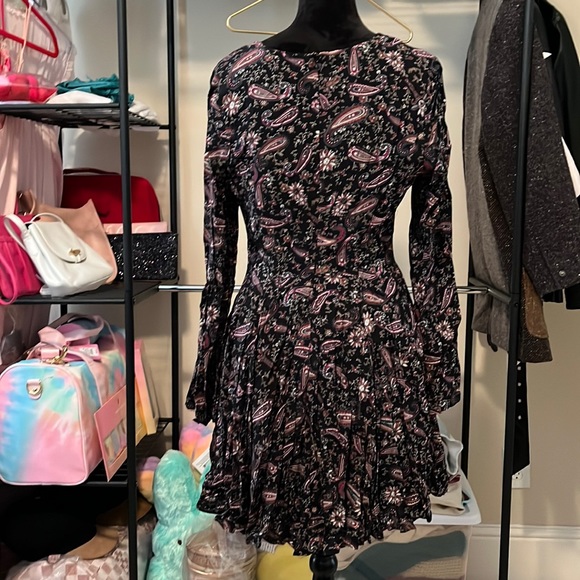 Paisley Dress - Picture 5 of 9